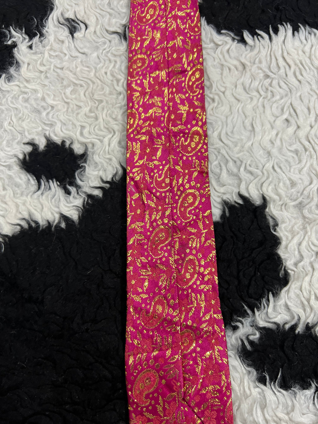Narrow Hot Pink & Golden Paisley Tie