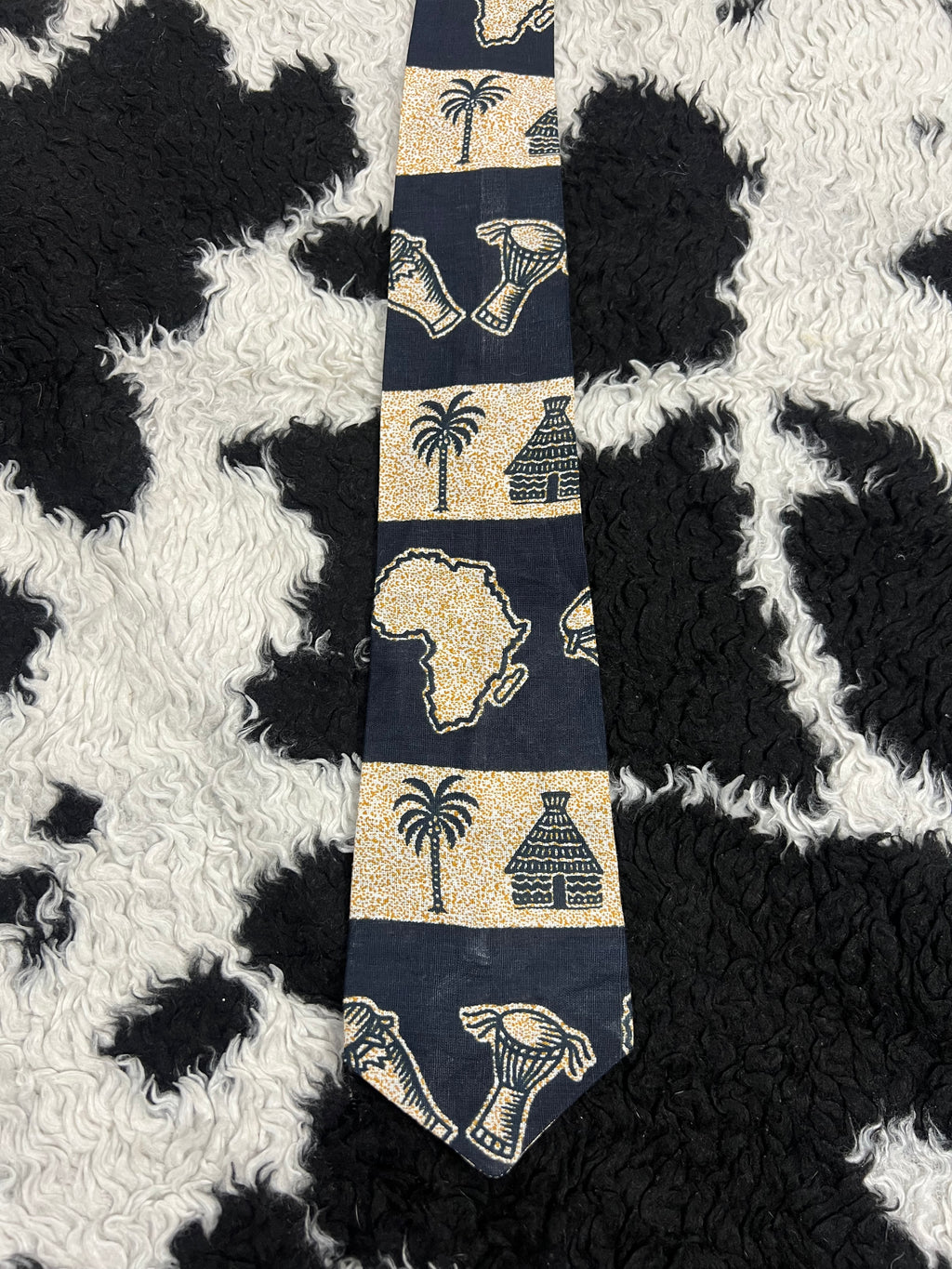 African Themed Graphic Tie