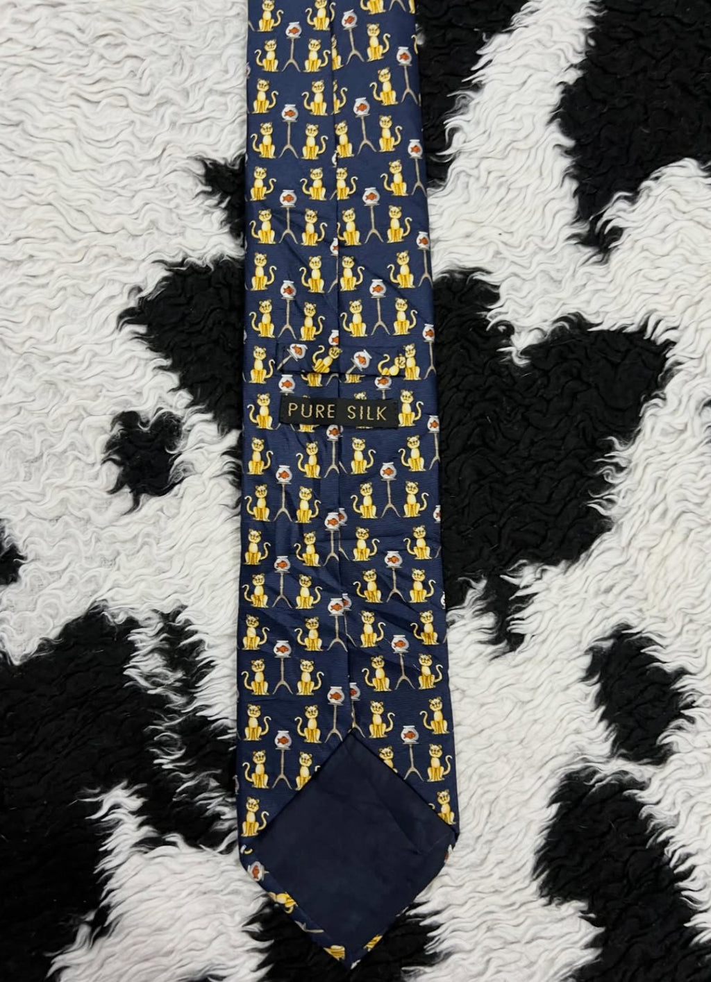 Kitty & Fish Bowl Tie