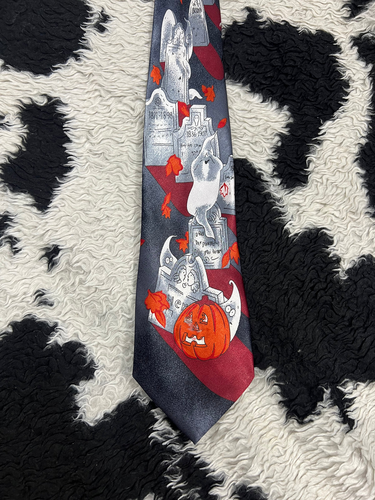 Ghosts & Graves Tie