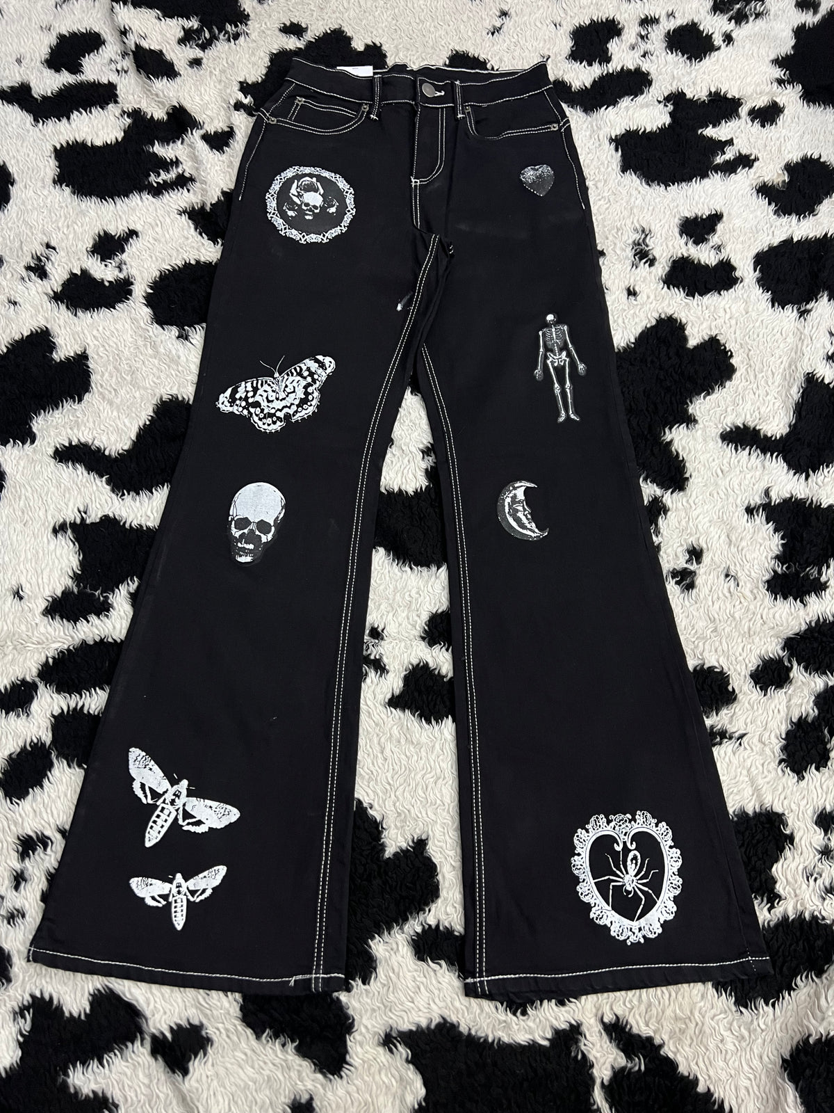 Hot Topic Printed Black Denims
