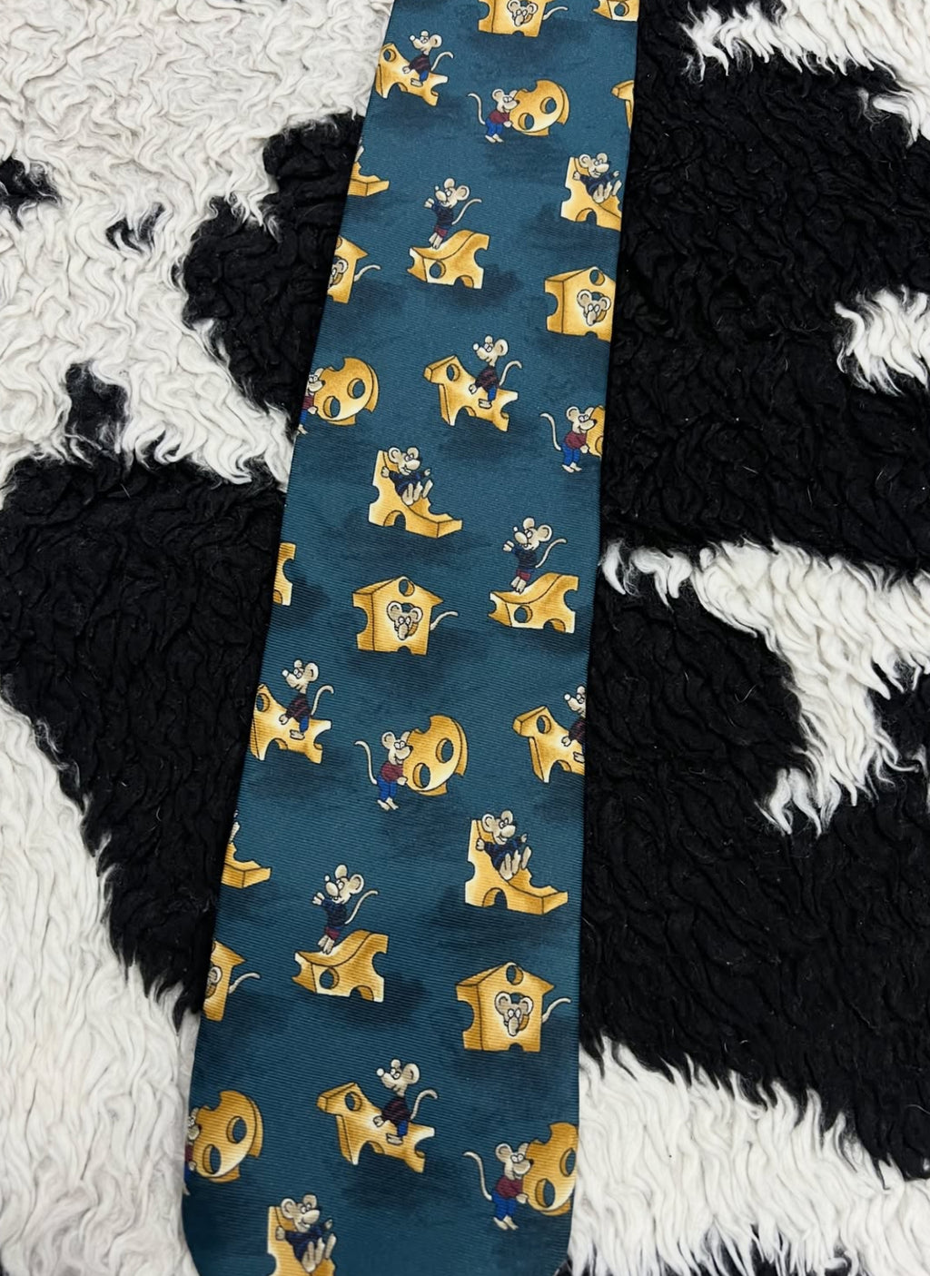 Mouse & Cheese Tie