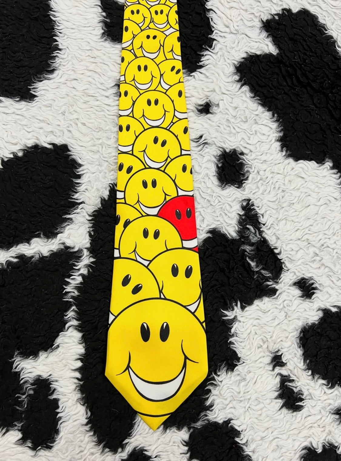 Smiley Faces Tie