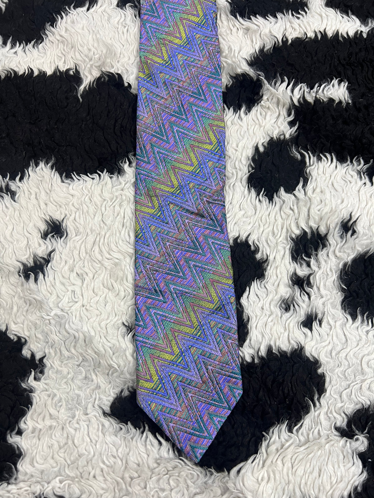 Missoni Zigzag Embroidered Narrow Tie