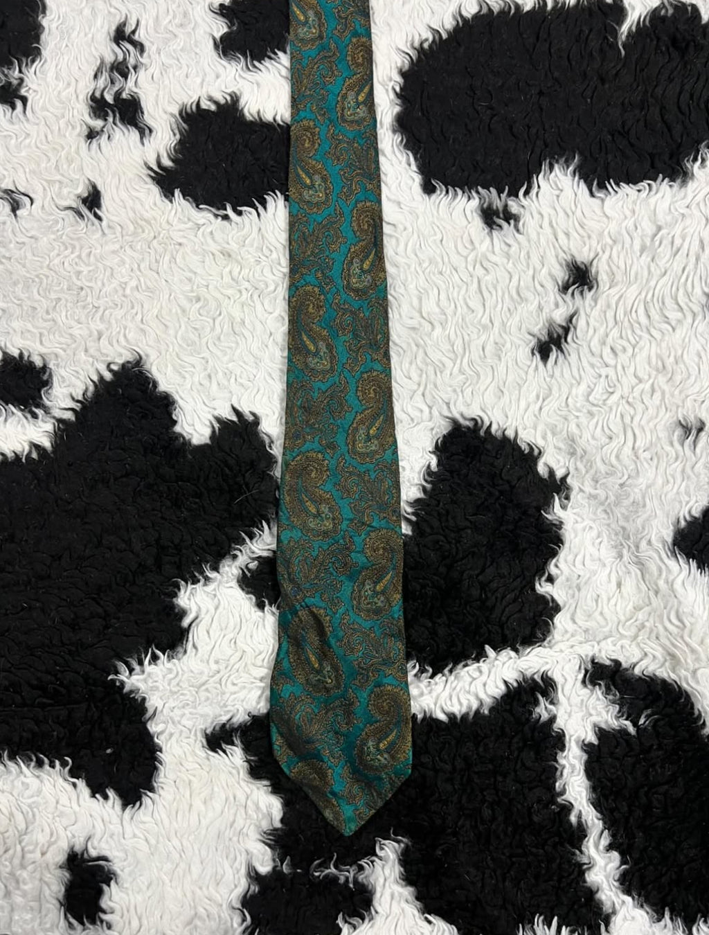 PRINCIPLES Green Paisley Narrow Tie
