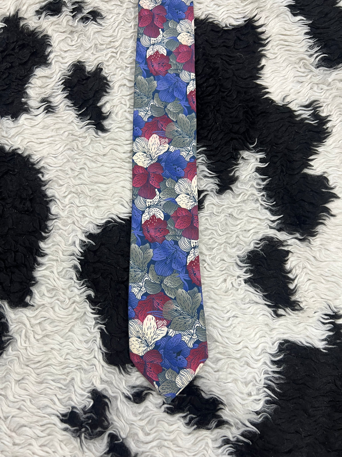 T.T Narrow Floral Tie