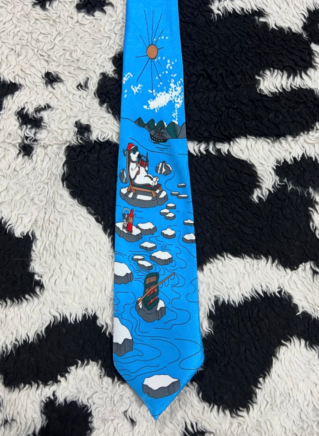 Polar Bear Chilling Tie