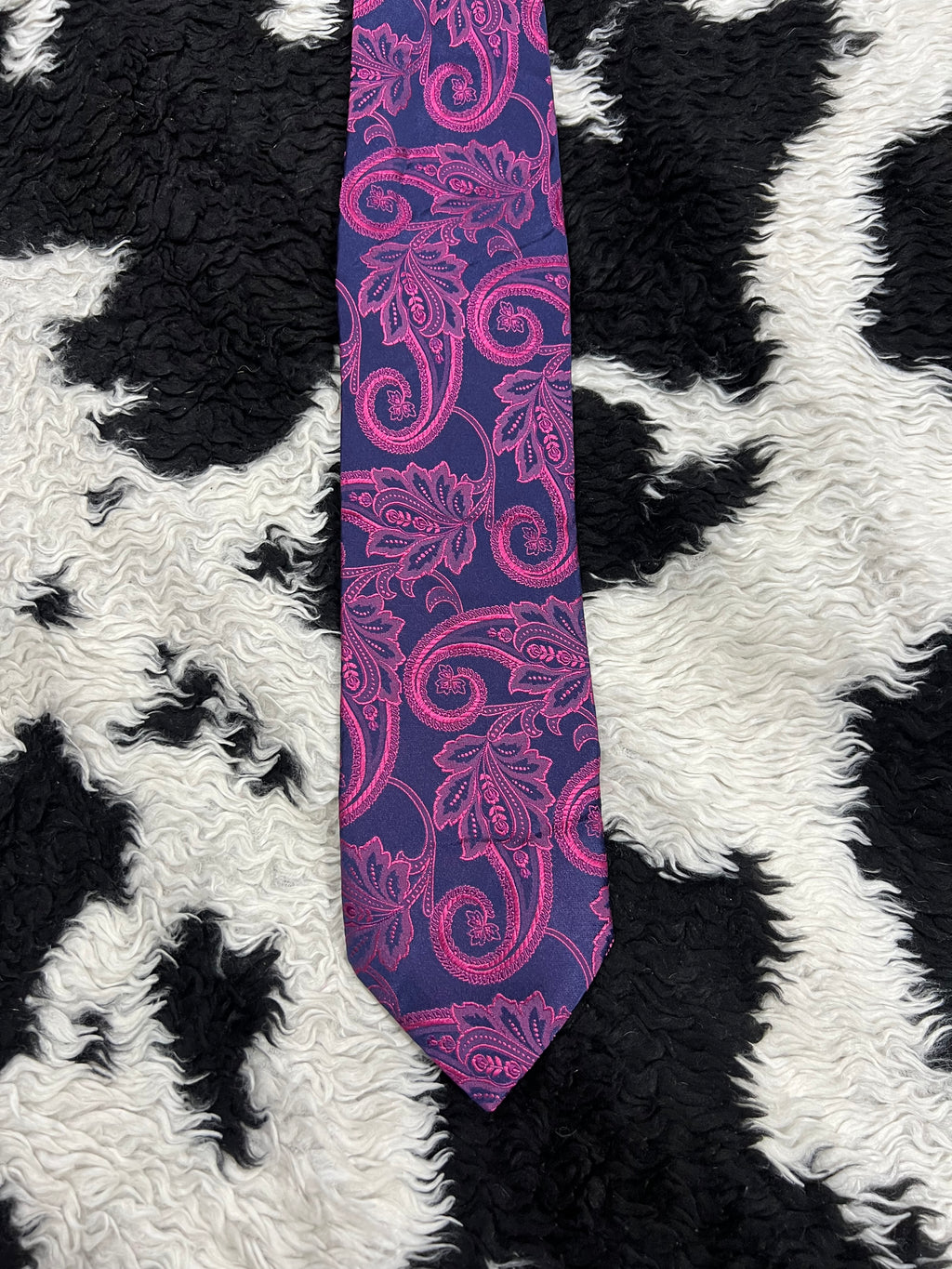 Luxury Blue & Pink Paisley Tie