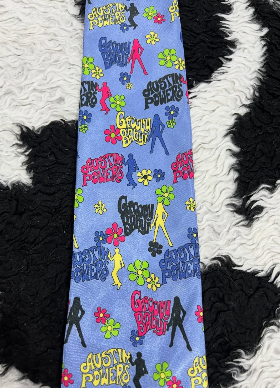 y2k Austin Powers "Groovy Baby" Tie