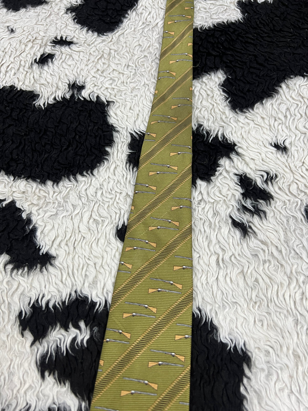 Riffles Graphic Tie