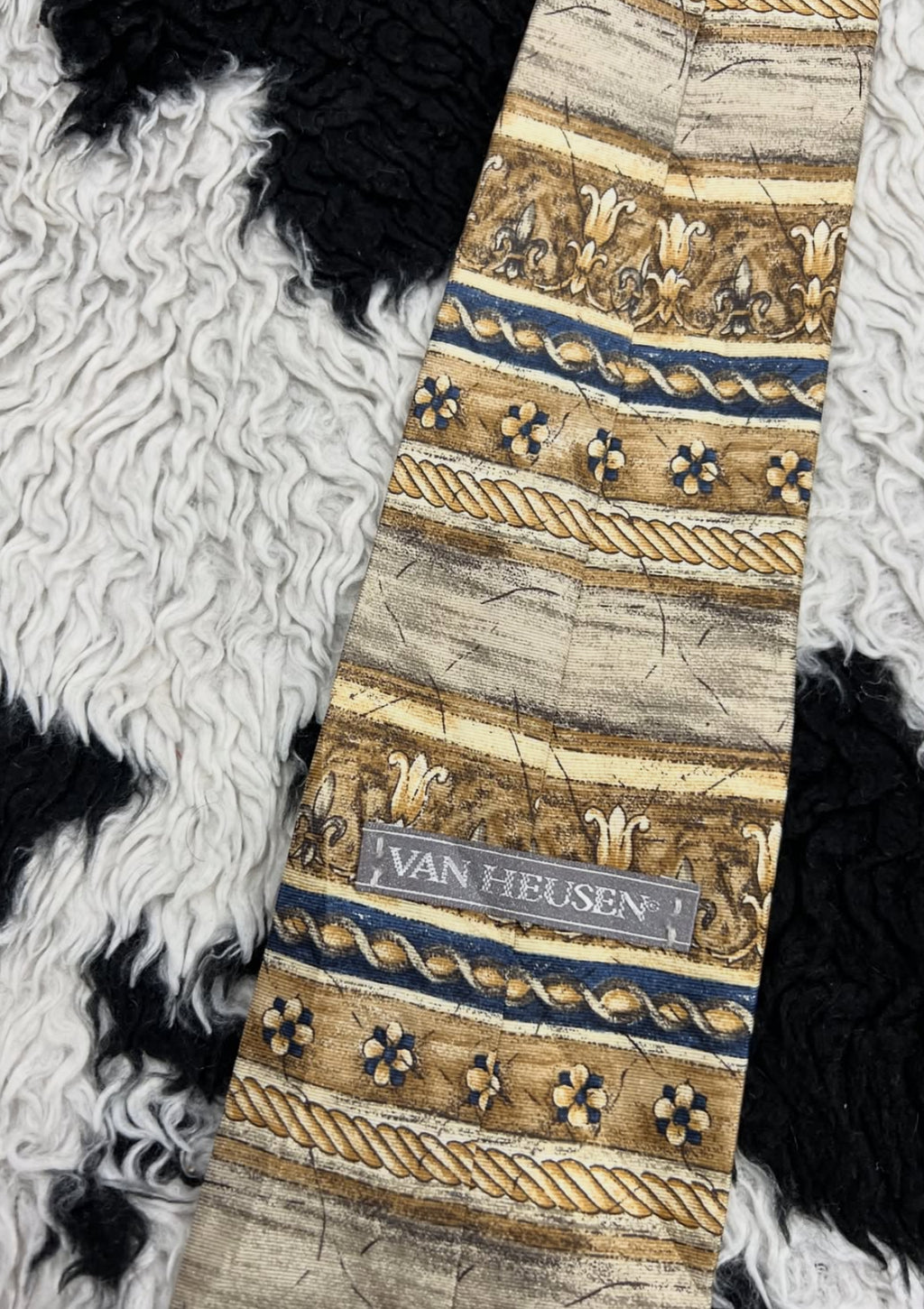 Van Heusen Tie