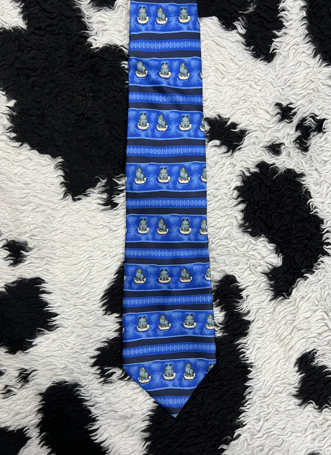Frogs on Lily Pads Tie
