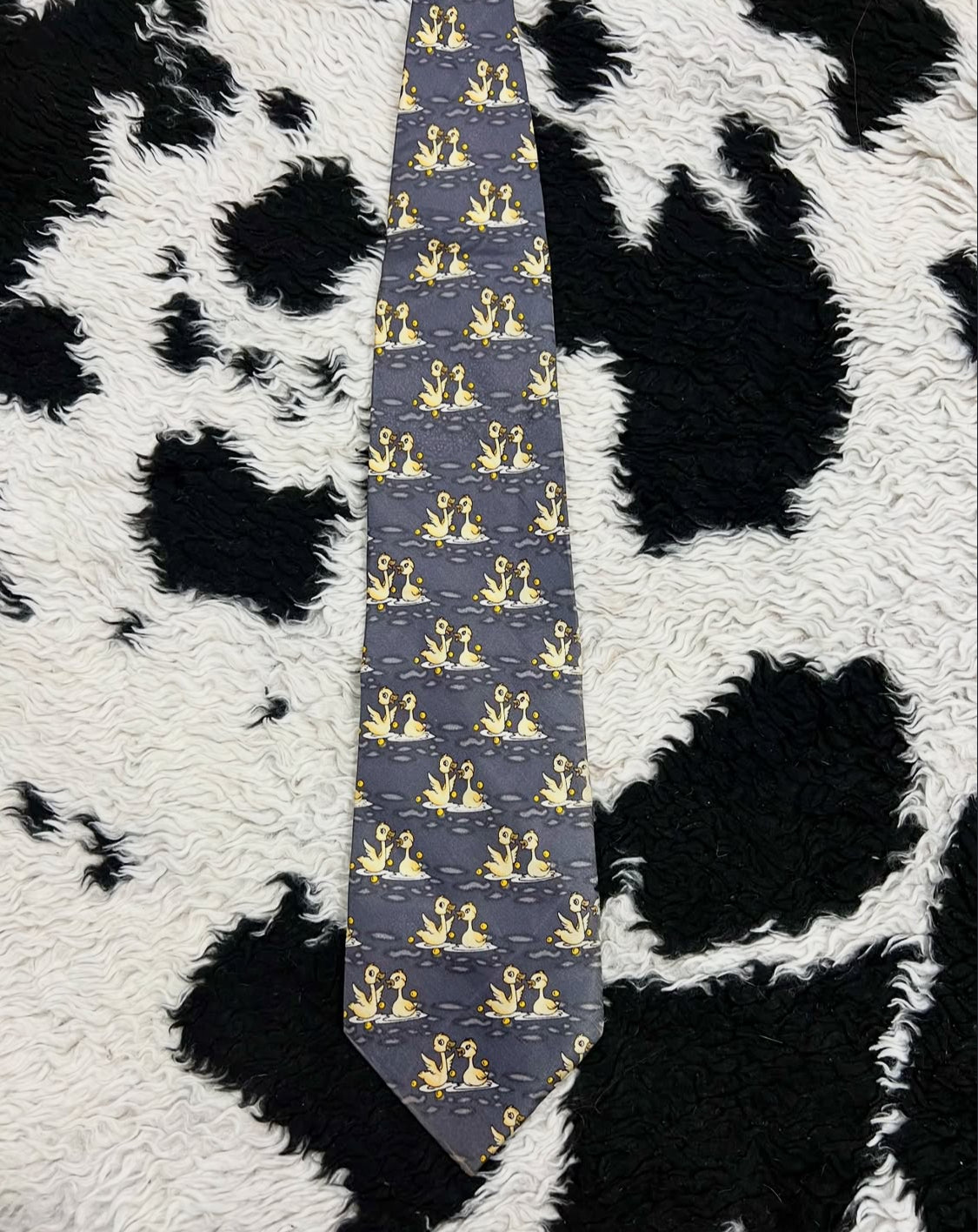 Bathing Ducklings Tie