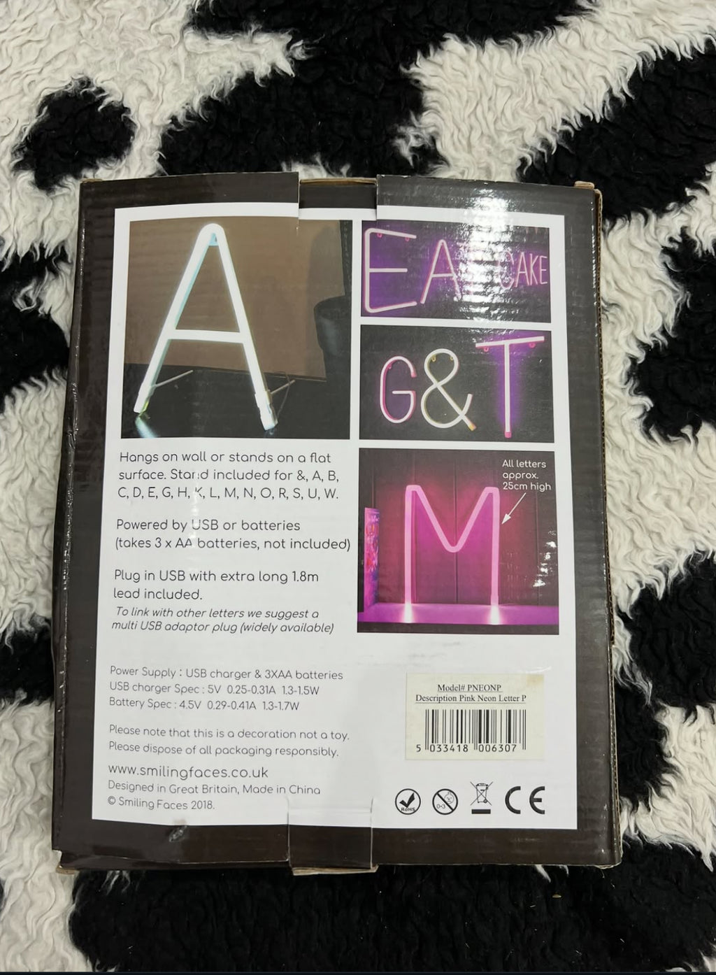 Neon Letter "P" Light