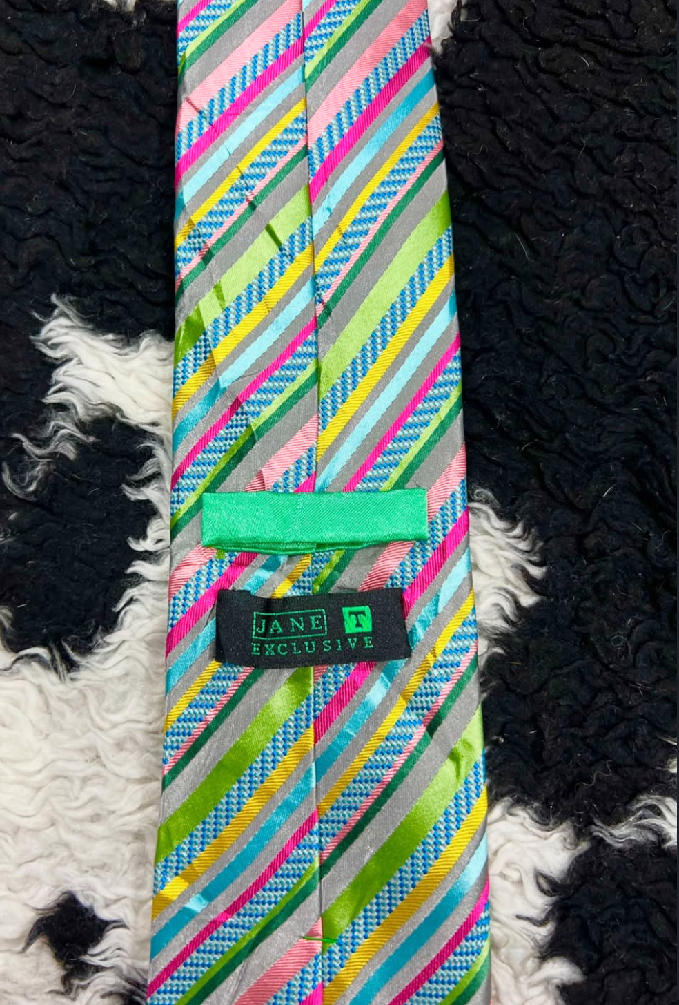 Jane T Embroidered Green & Pink Tie