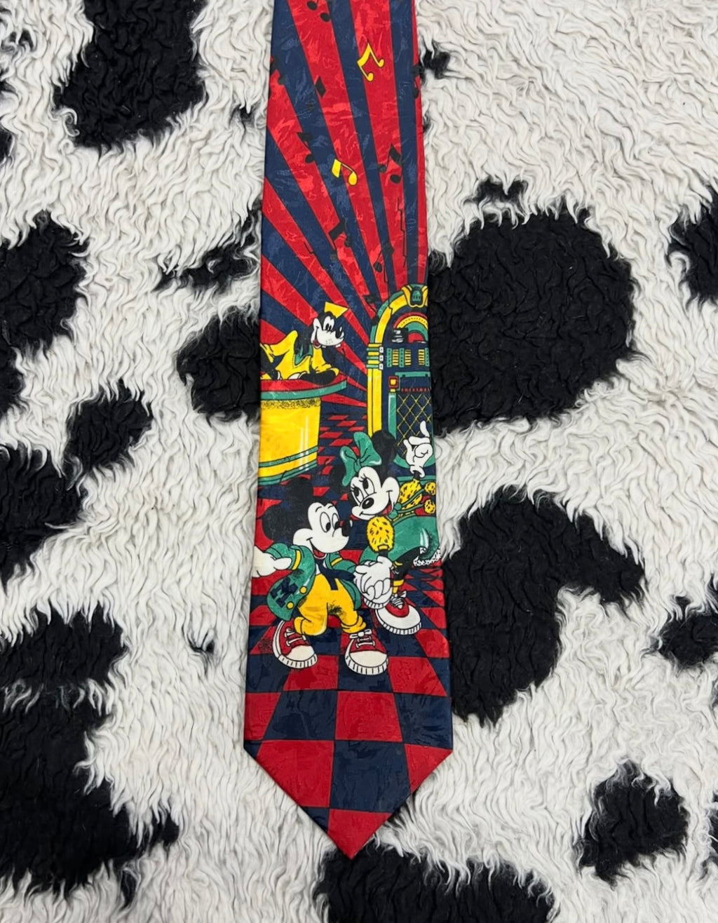 Vintage Mickey & Minnie Mouse Dancing at Club Tie