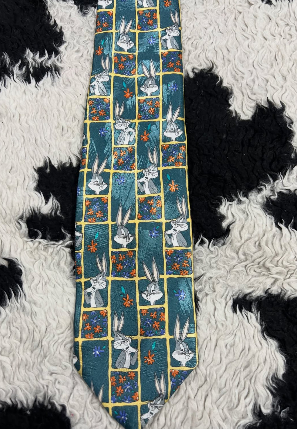 Vintage 1996 Looney Tunes Bugs Bunny Tie