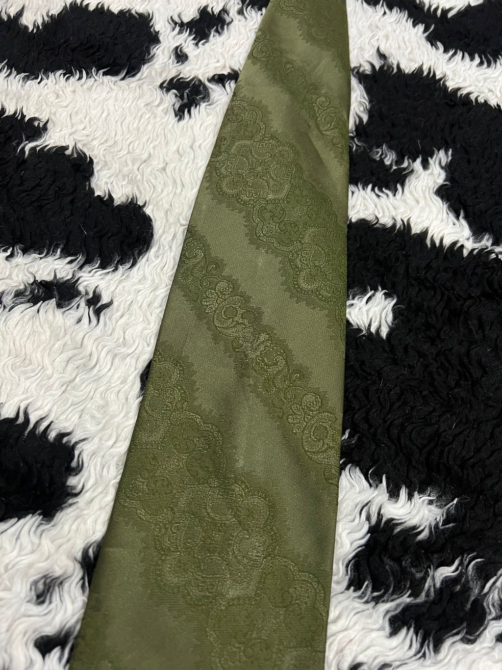 Velducci Green Embroidered Tie