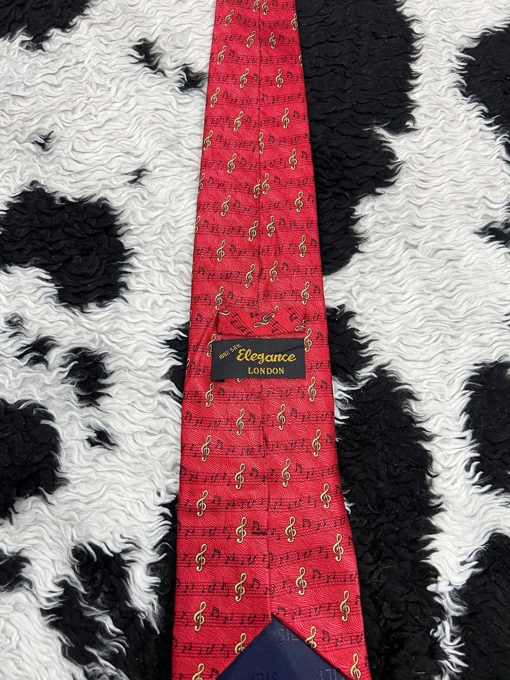 Red Musical Sheet Tie