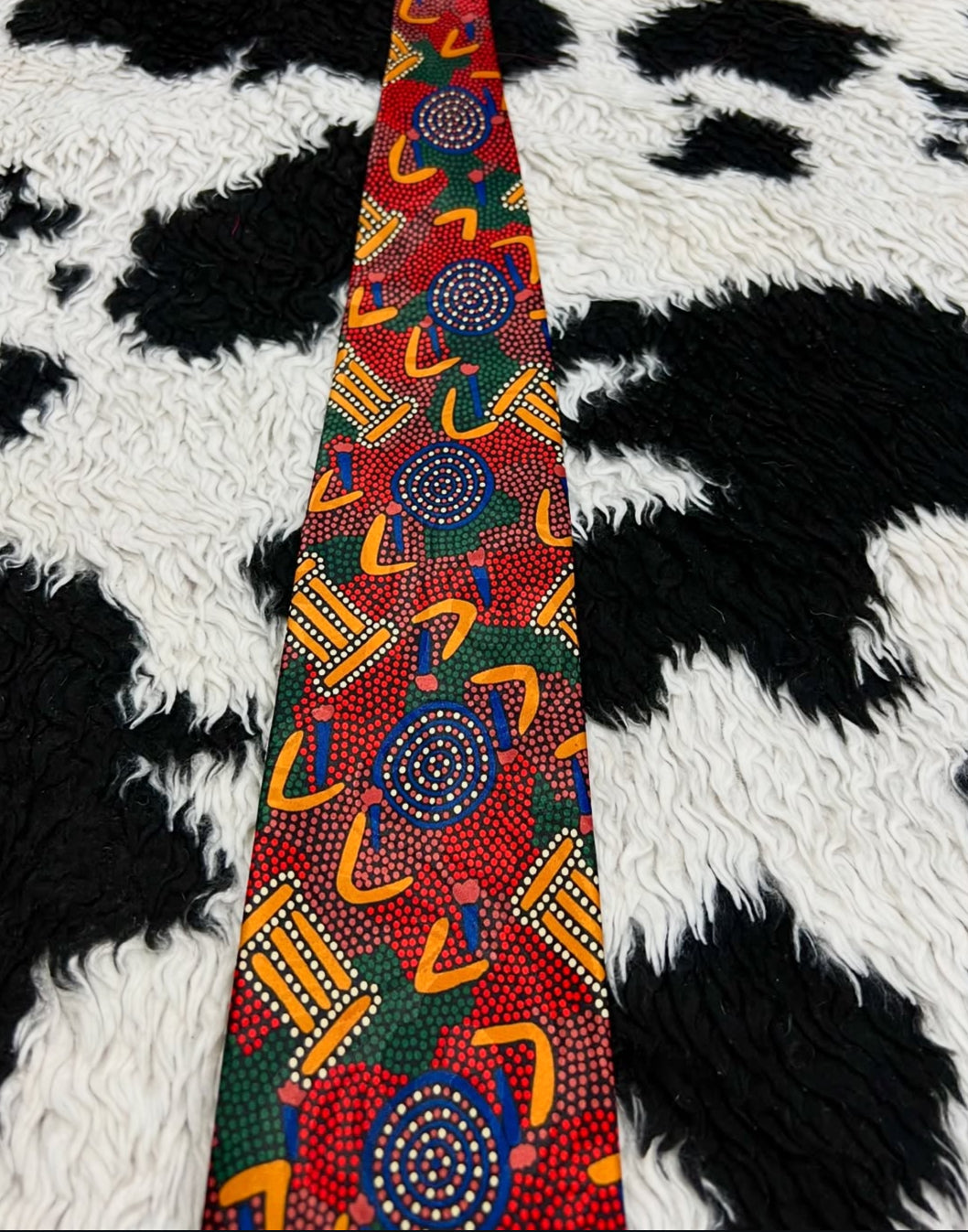 Buluruu Graphic Tie