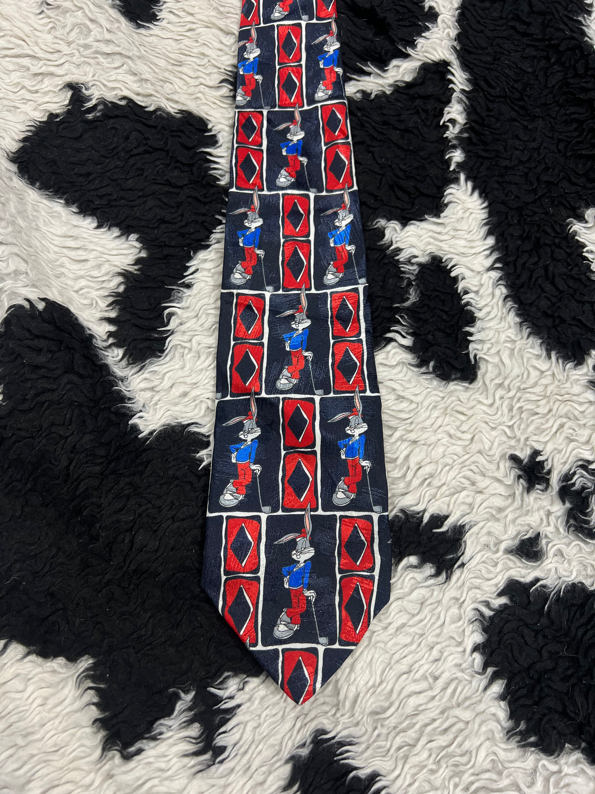 Vintage 1997 Bugs Bunny Golfing Tie