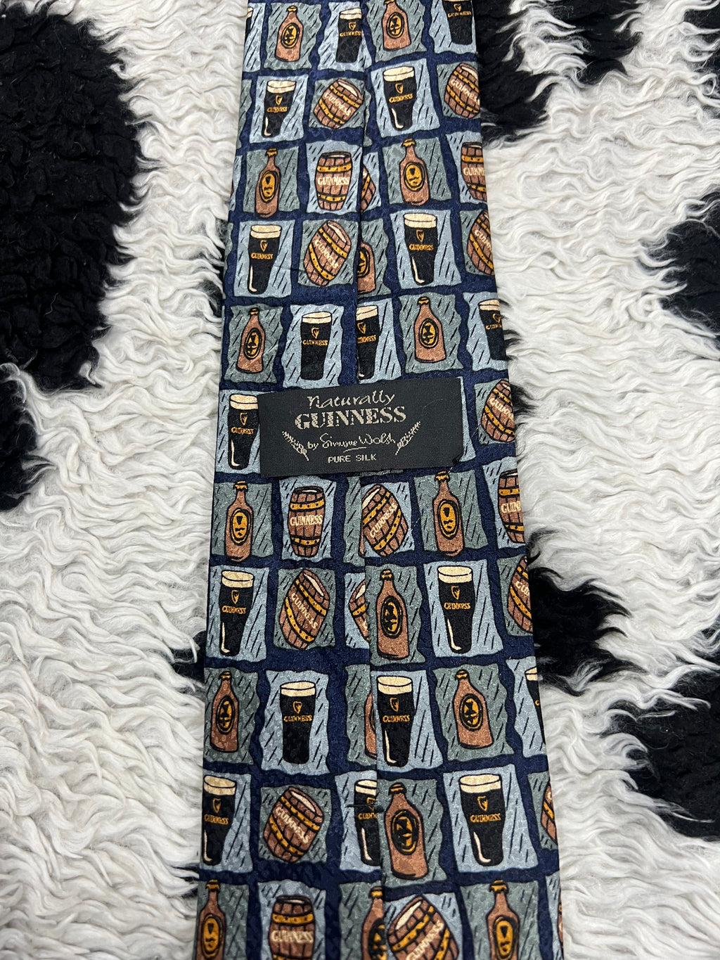 Guinness Beer Bottles & Barrels Tie