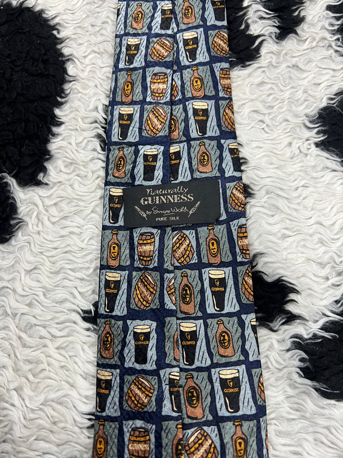 Guinness Beer Bottles & Barrels Tie