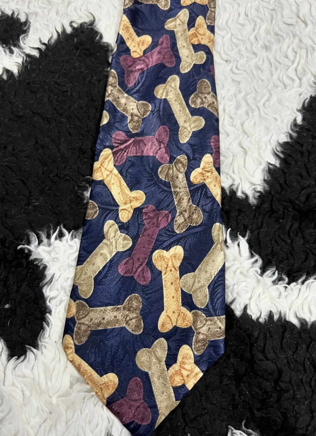 Bones Tie