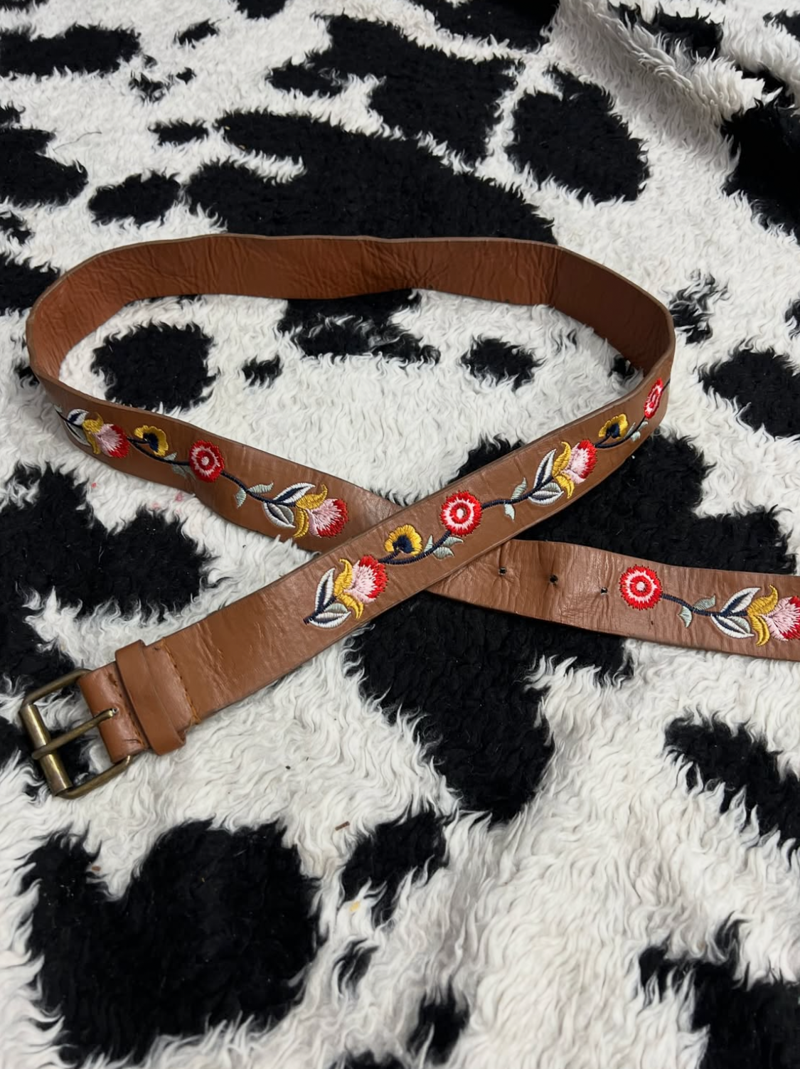 Embroidered Floral Brown Belt