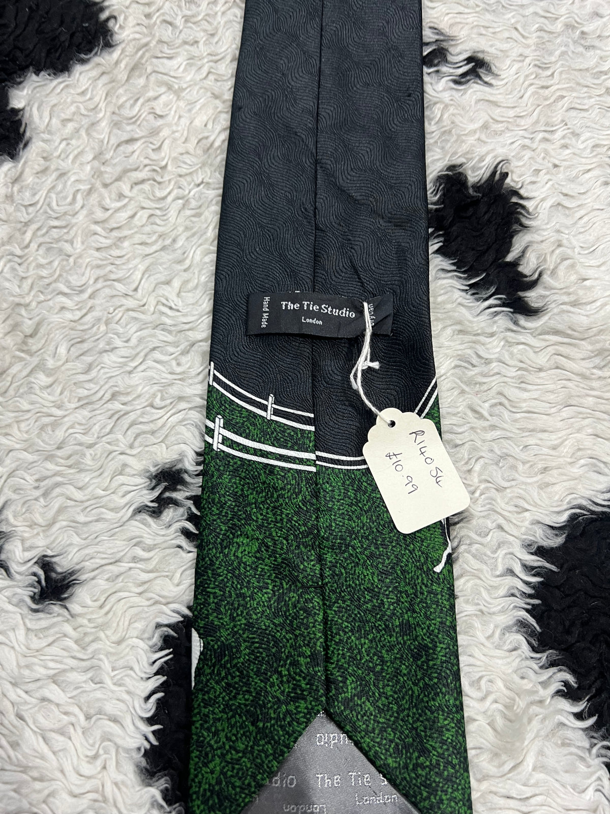 Herd of Sheep Tie