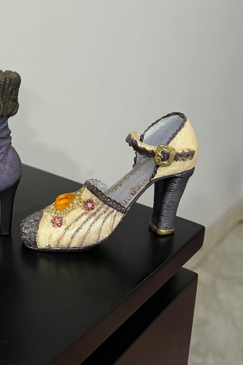 Vintage Heel Trinket