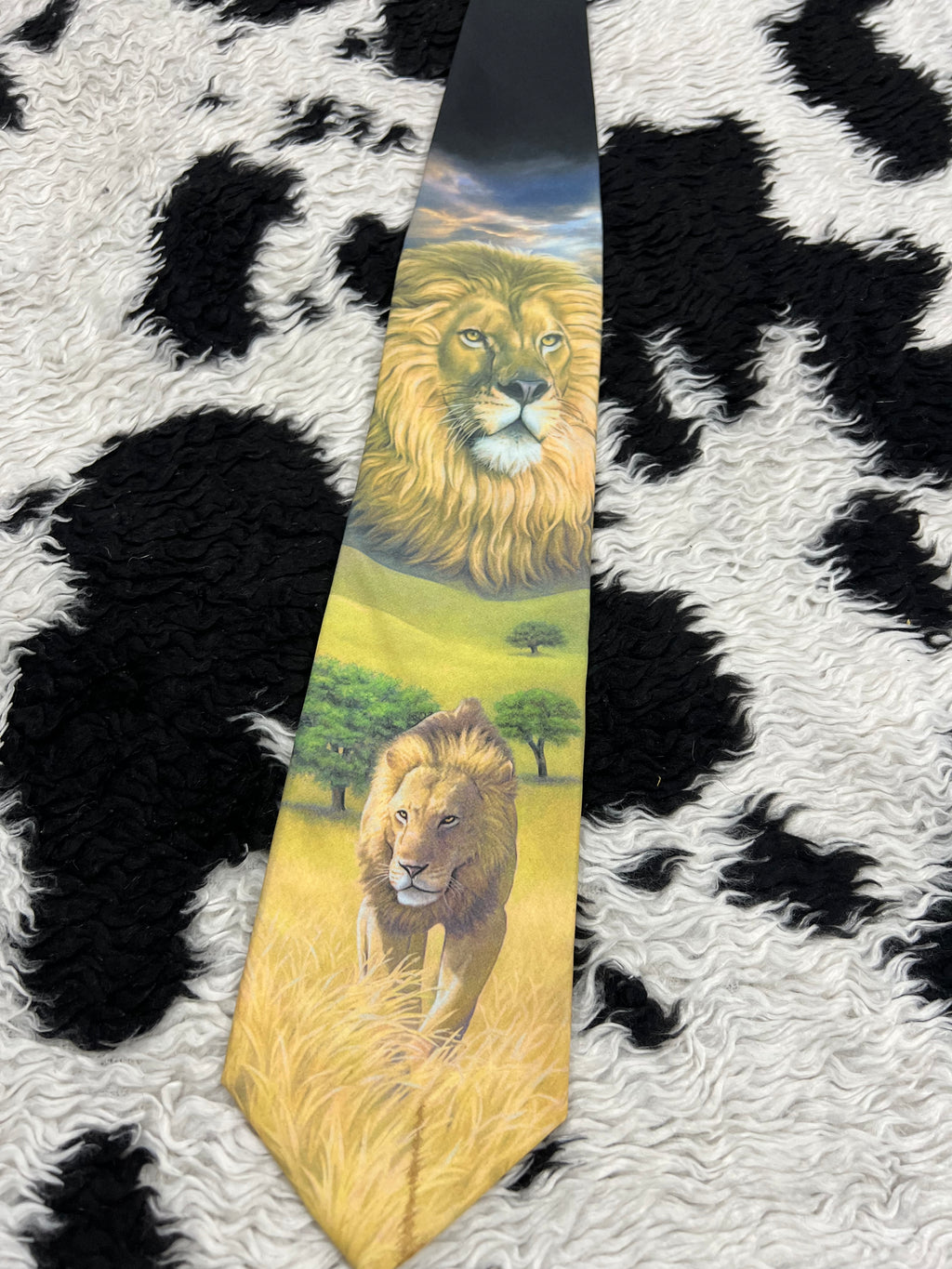 Vintage 1999 Ralph Marlin Lions Tie