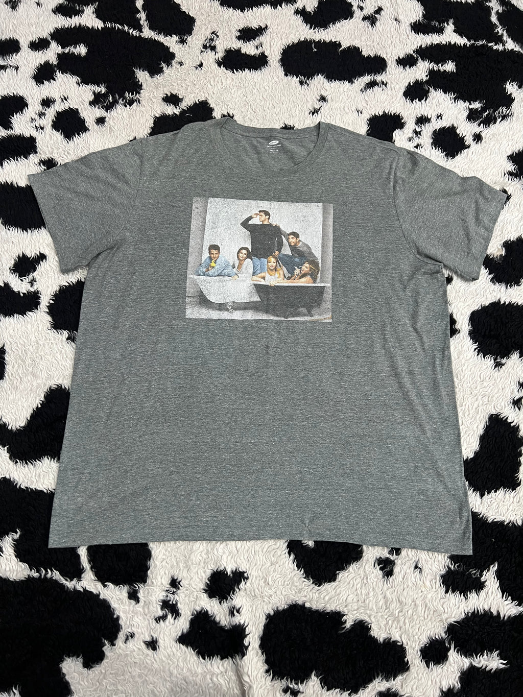 Old Navy Friends Show Tee (Extra Large)