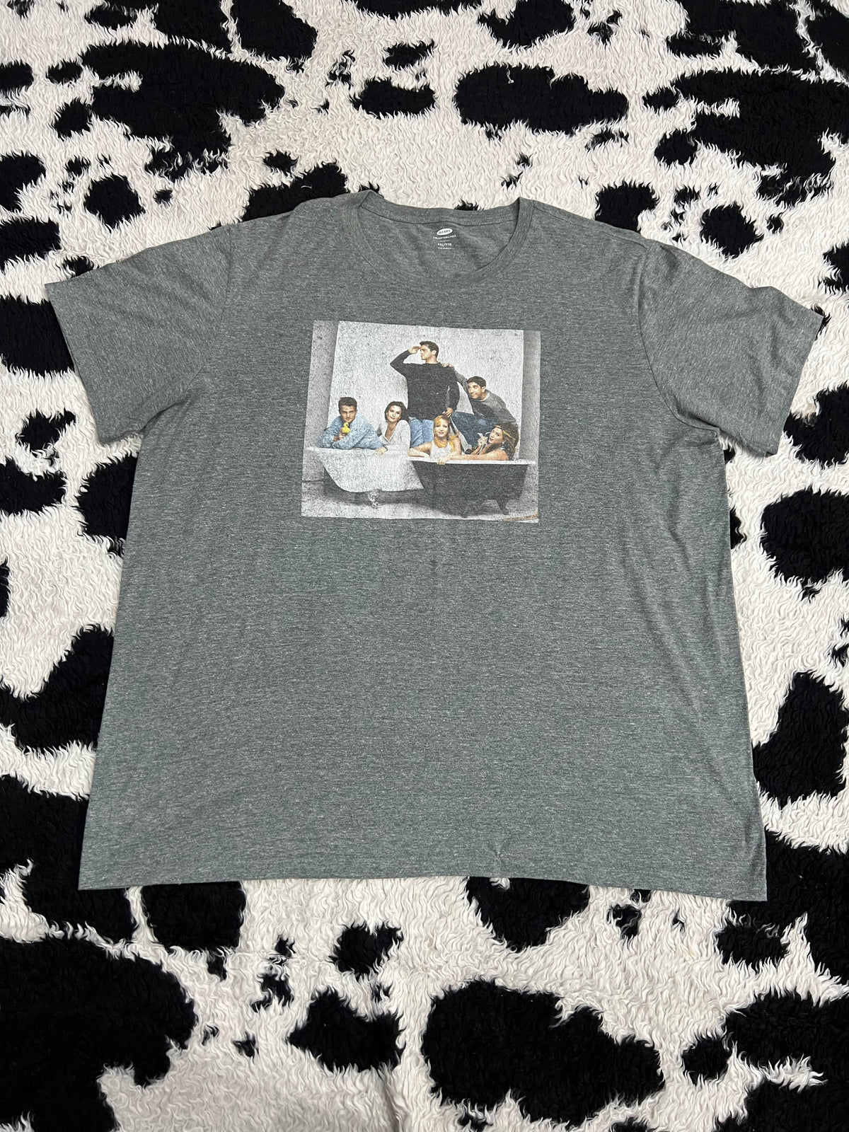 Old Navy Friends Show Tee (Extra Large)