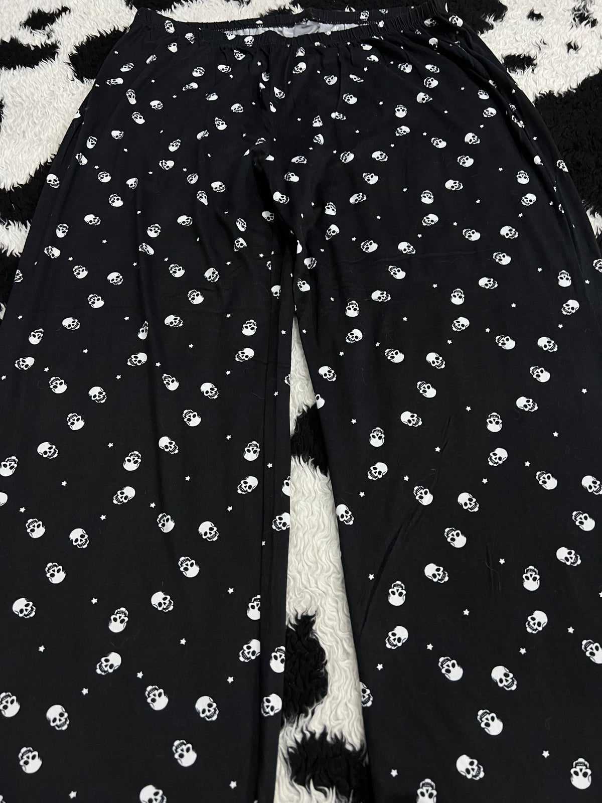 Black Skull PJs (Large)