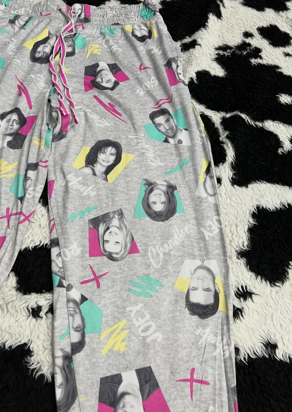 Friends Show PJs (Medium)