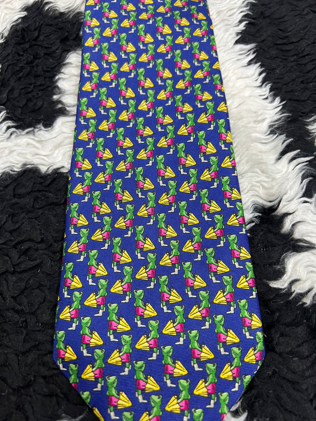 Frog with Umbrellas Tie