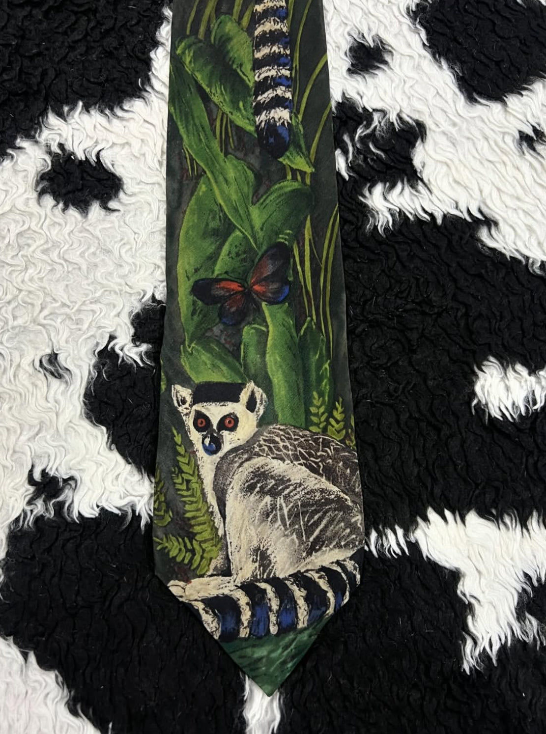 WWF Lemurs Tie