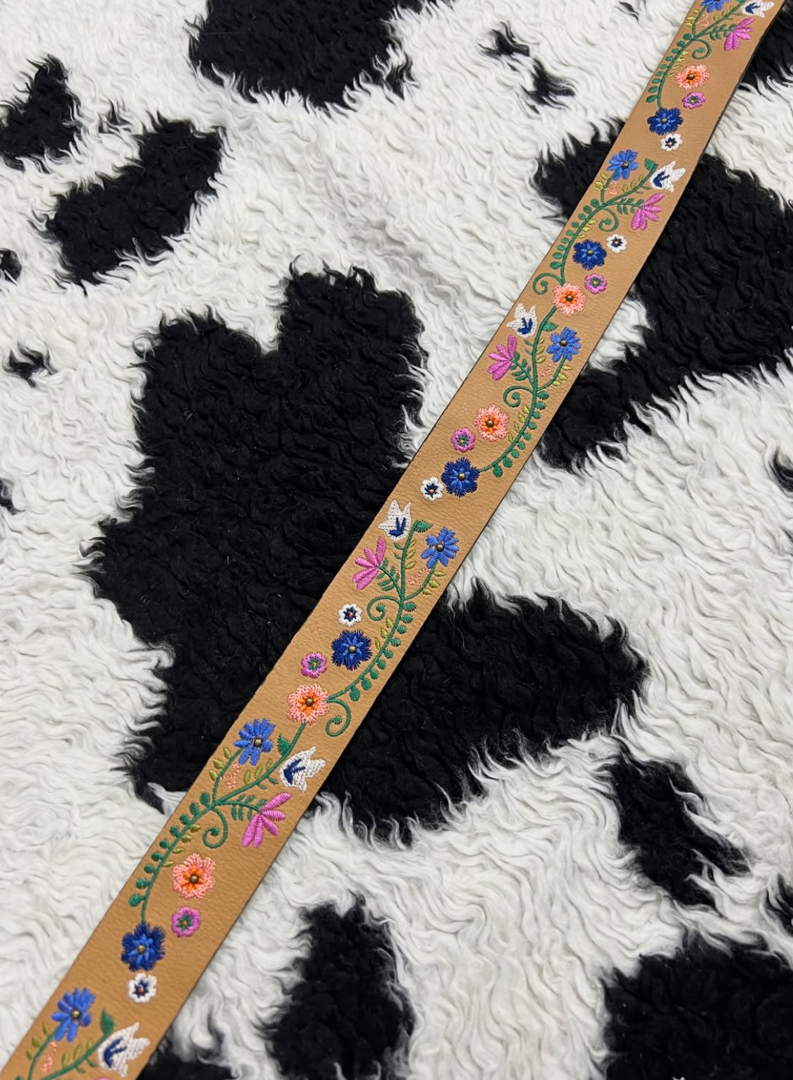 Brown Floral Embroidered Belt