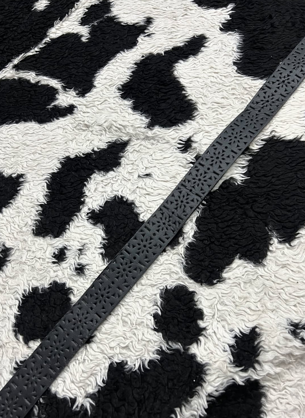 Black Carved Floral Holed Belt