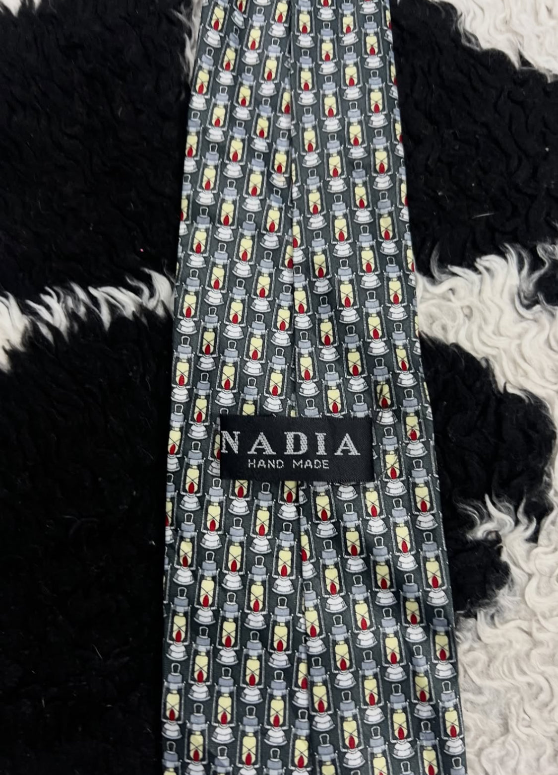 Lanterns Tie