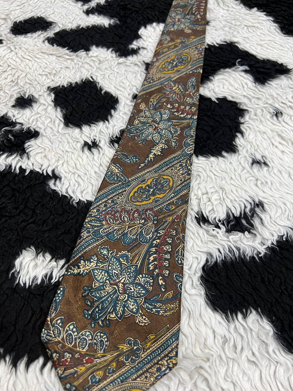 Folkespeare Brown Tie