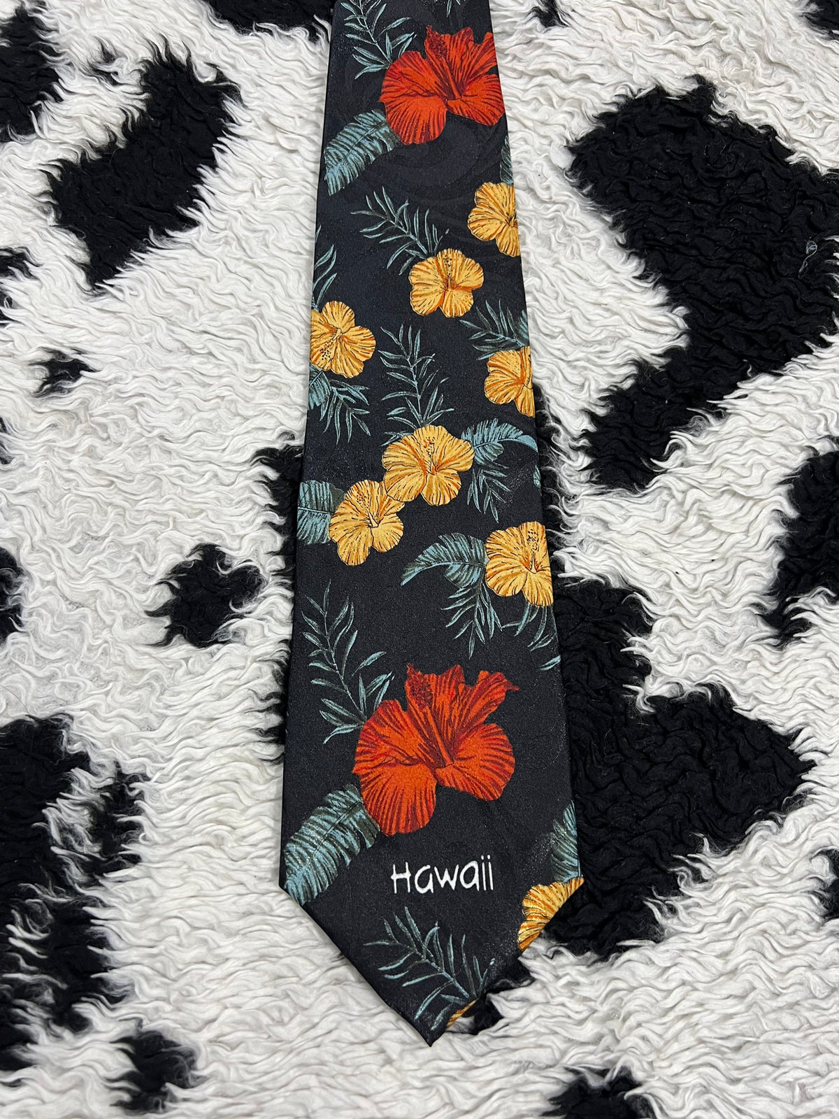 Hawaii Hibiscus Floral Tie