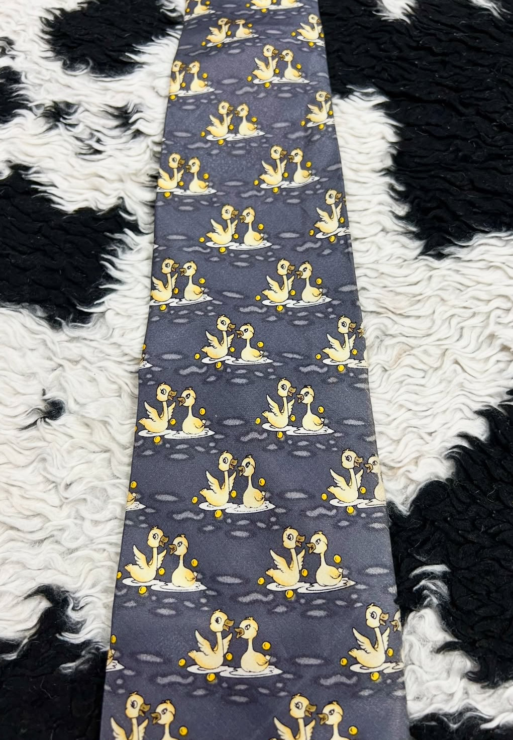 Bathing Ducklings Tie