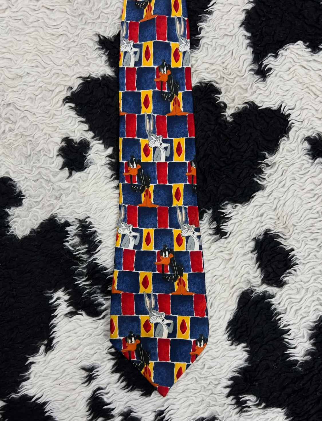 Bugs Bunny & Daffy Duck Tie