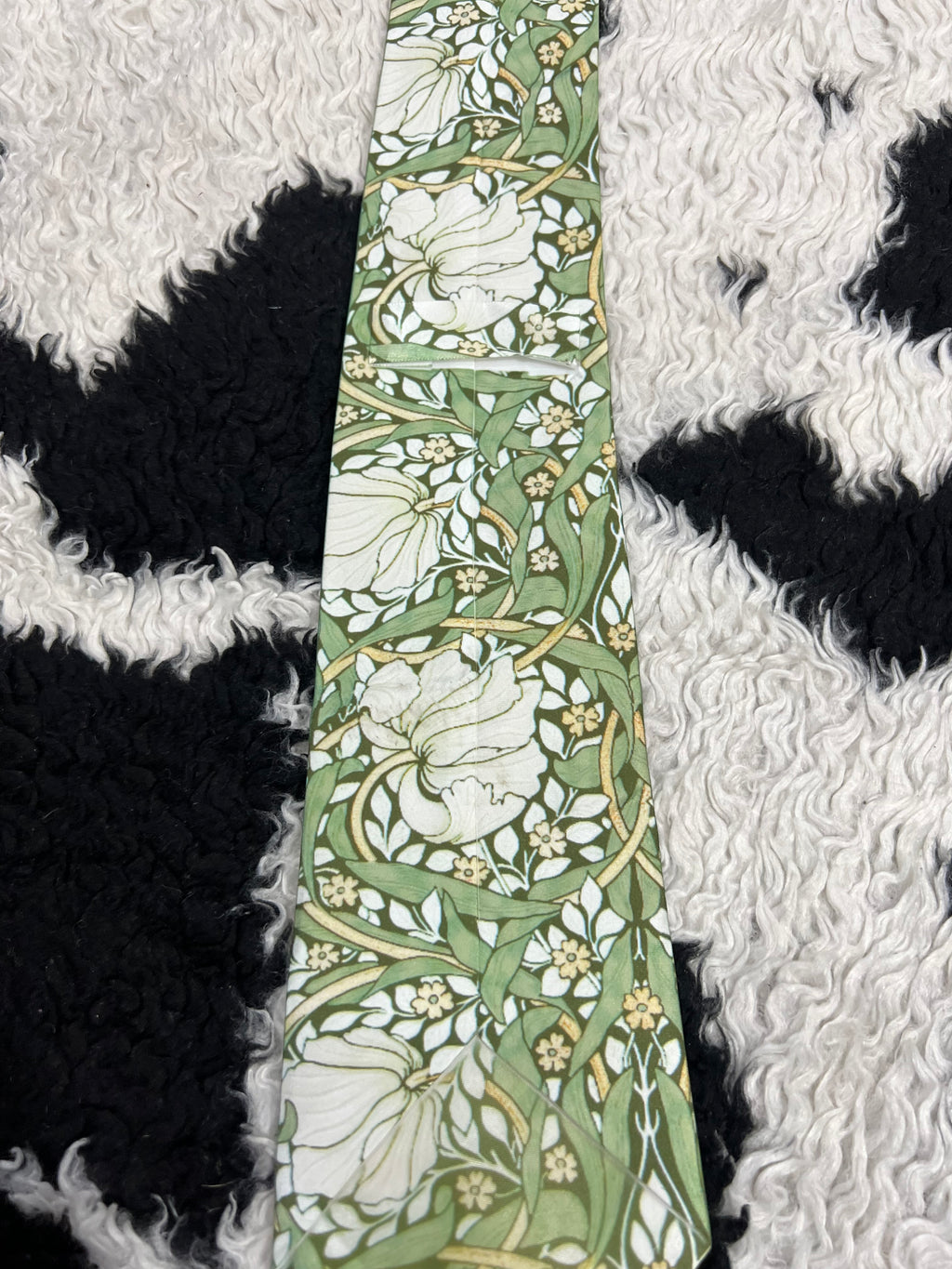 Green Floral Graphic Tie