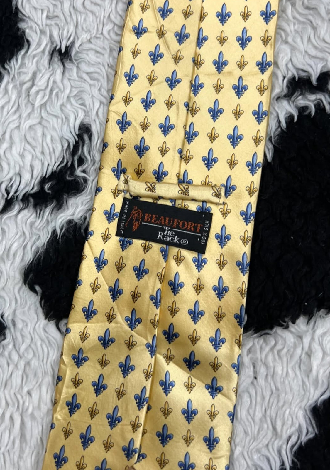 Fleur-de-lis Yellow Tie