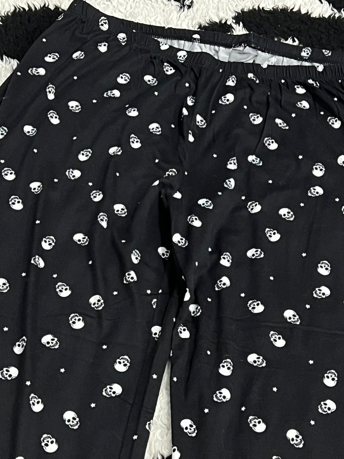 Black Skull PJs (Large)