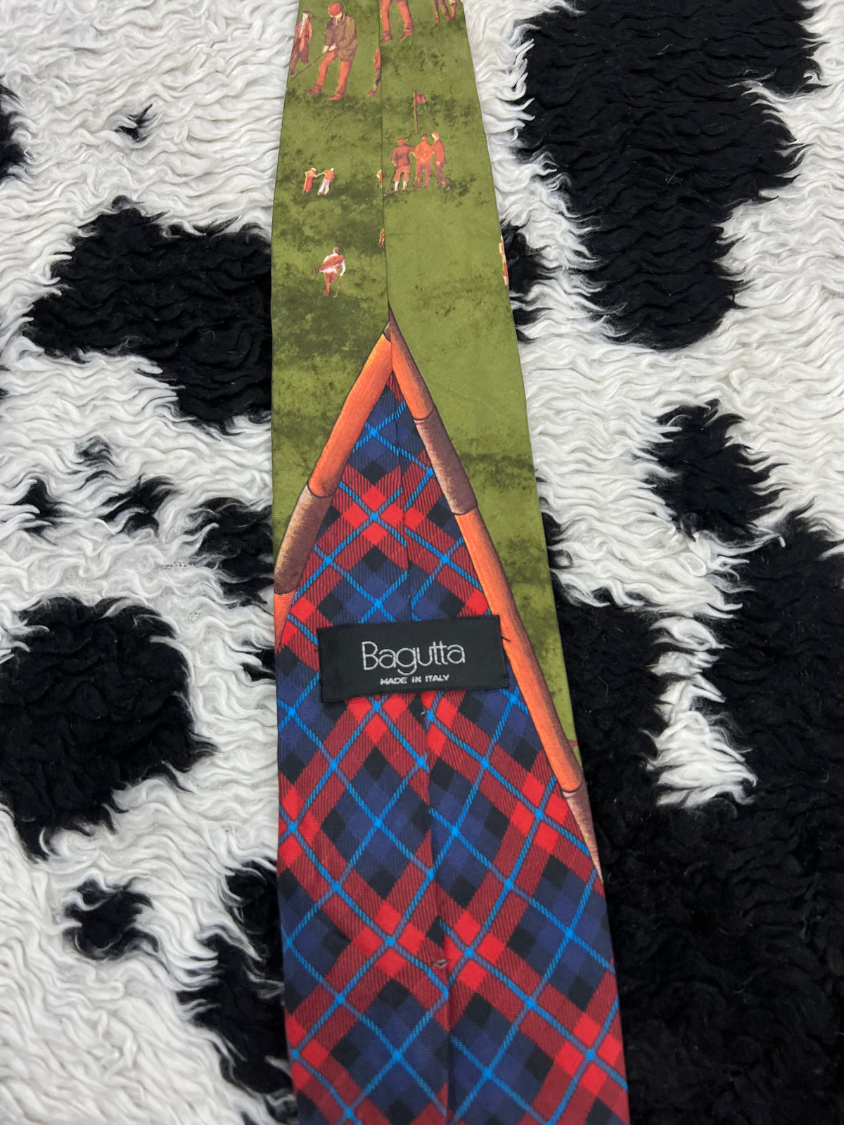 Golfing Graphic Tie