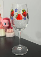 Strawberries & Berries Wine Glass